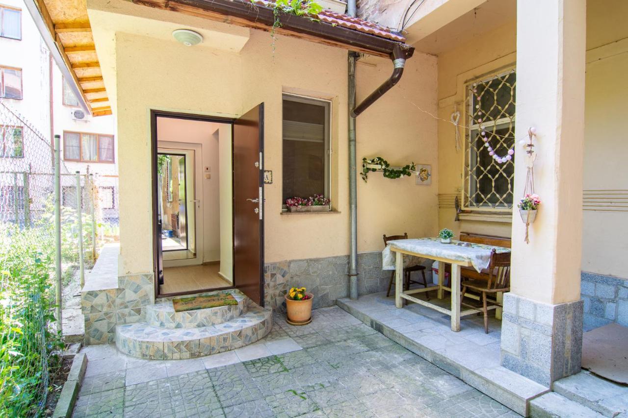 Barcelona Colorful Central Studio W Green Backyard Sofia Ngoại thất bức ảnh